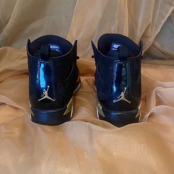 Jordan’s - Picture 3 of 5